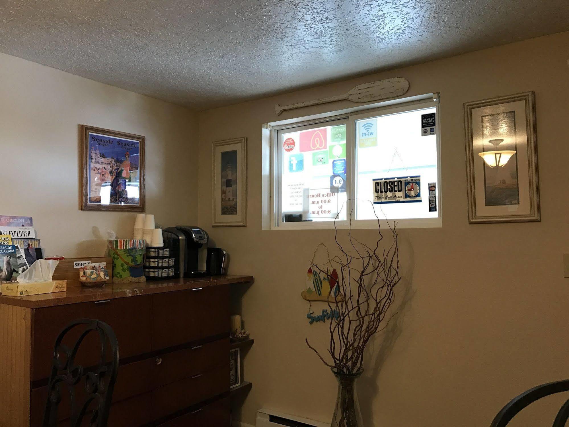 The Tradewinds Condo/Hotel シーサイド エクステリア 写真